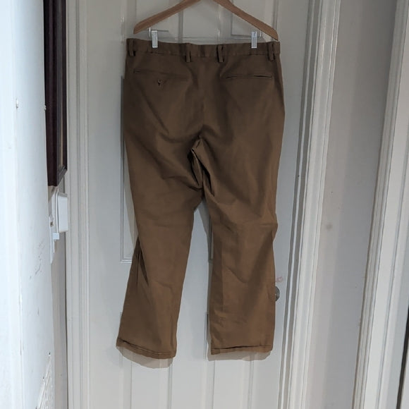 Old Navy Men's Cream Tan Cotton Chino Straight Leg Pants size 38 x 32