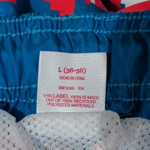 Vibrant Camo Swim Trunks for Men w/ Pockets L