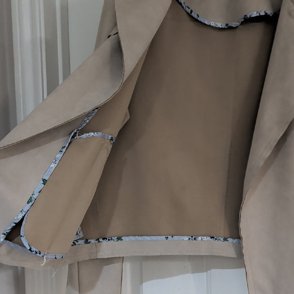 Philosophy Chic Beige Women's Blazer M NWOT