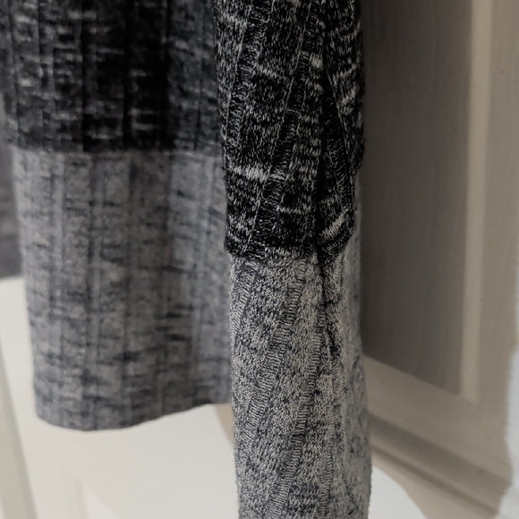 Almost Famous Charcoal and Light Gray Short Sleeve Tee XL