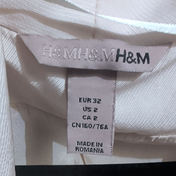 H&M Chic Women's Blazer in Soft Cream US 2