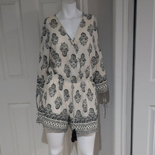 MCM Black and White Patterned Romper Longsleeve L