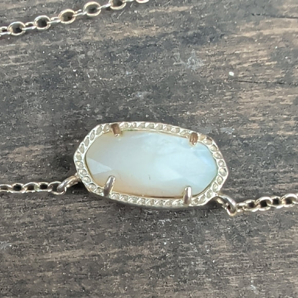 Kendra Scott Elisa 15'' Gold Pendant Necklace In White Opal Adjustable