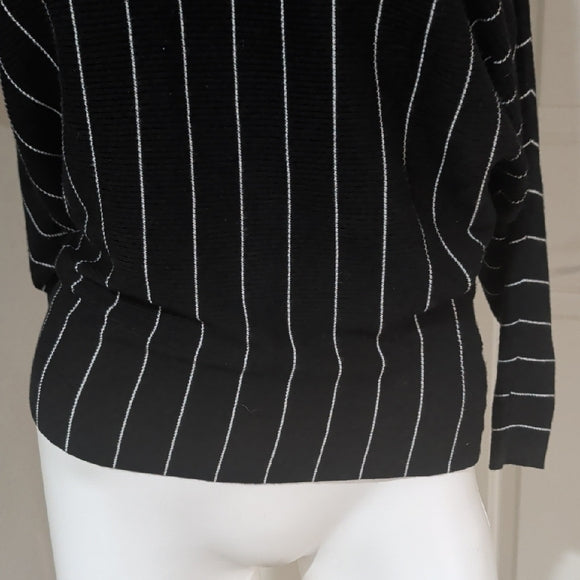 Philosophy Chic Black Sweater with White Stripes S