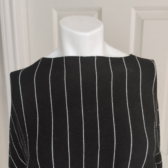Philosophy Chic Black Sweater with White Stripes S