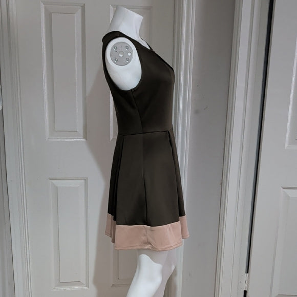 Vintage Teeze Me Elegant Green and Cream Mini Dress Retro L