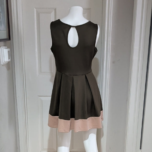 Vintage Teeze Me Elegant Green and Cream Mini Dress Retro L