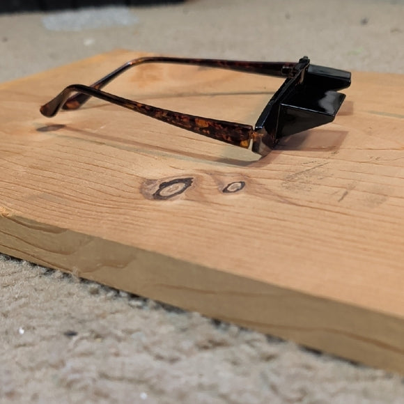 Tortoise Shell Prism Glasses (2)