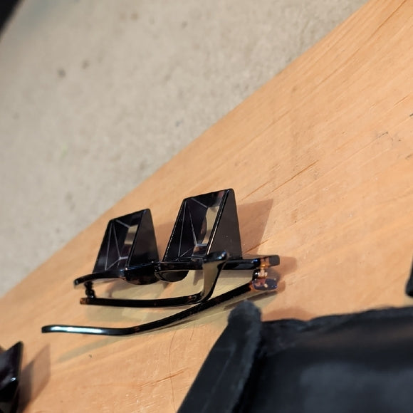 Tortoise Shell Prism Glasses (2)