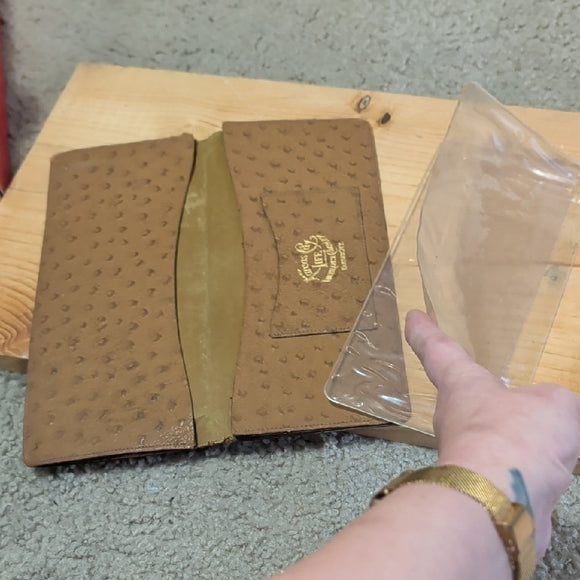 Vintage Textured Brown Rectangular Ostrich Skin Wallet
