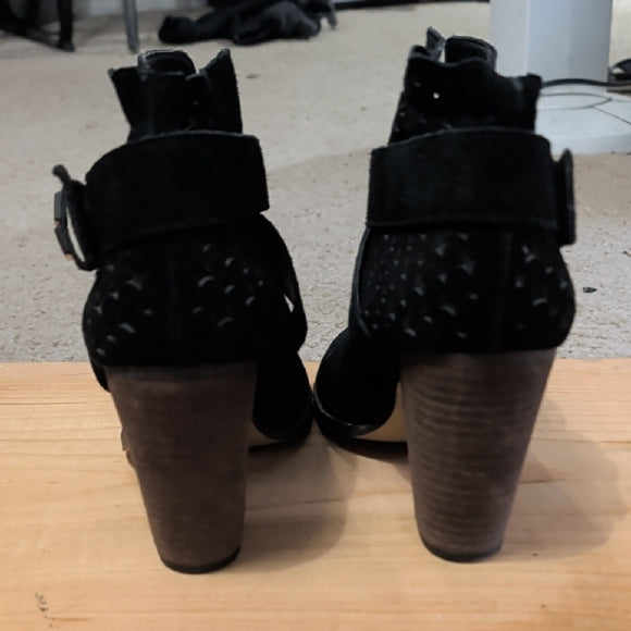 Elegant Black Ankle Booties with Buckle by Betsy Johnson Women's 9