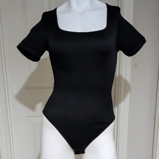 OQQ Chic Black Ribbed Women's Bodysuit Large