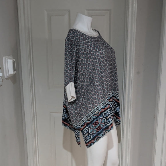 Bobeau Geometric Patterned Flowy Multicolored Blouse Women's Medium