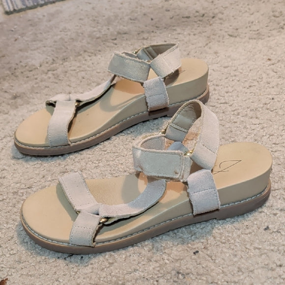 Joie Women's Light Tan Sandals 7.5 US