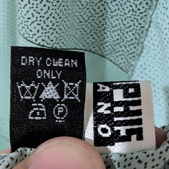 Memphis Milano Elegant Light Blue Geometric Italian Scarf 100% Silk