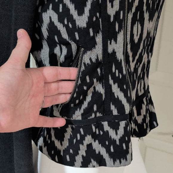 Chic Asymmetrical Black and White Patterned Blazer Women's Medium 100% Cotton