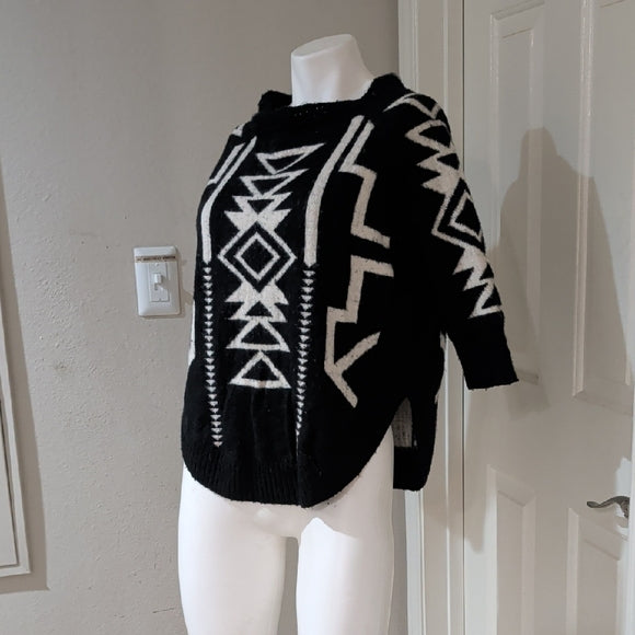 Vintage Express Black & White Geometric Cropped Crewneck Sweater - Women's Small
