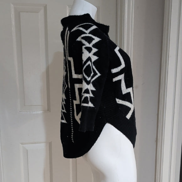 Vintage Express Black & White Geometric Cropped Crewneck Sweater - Women's Small