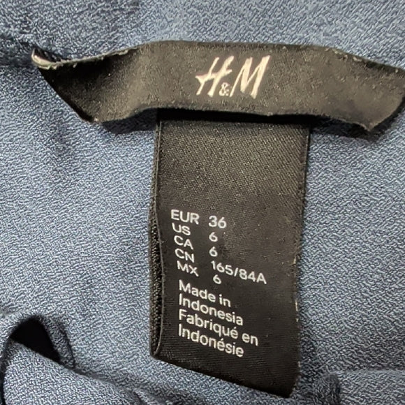 Sleeveless Ruffle-Front Blouse in Slate Blue by H&M Women's 6/Medium