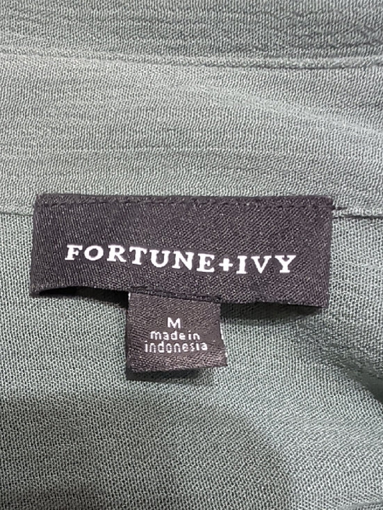 Fortune+Ivy Button-Front Tie Hem Blouse in Sage Green Women's Medium