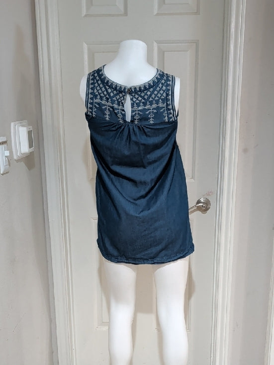 Romeo & Juliet Couture Navy Blue Top with White Embroidery Women's XS