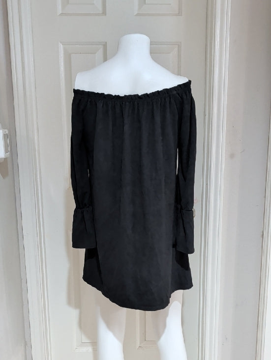 Very J Black Off-Shoulder Velveteen Mini Dress Women's Medium