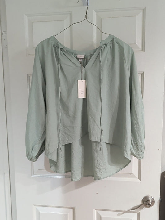 NWT A New Day Light Sage Long-Sleeve Split Hem Blouse - Women's Medium