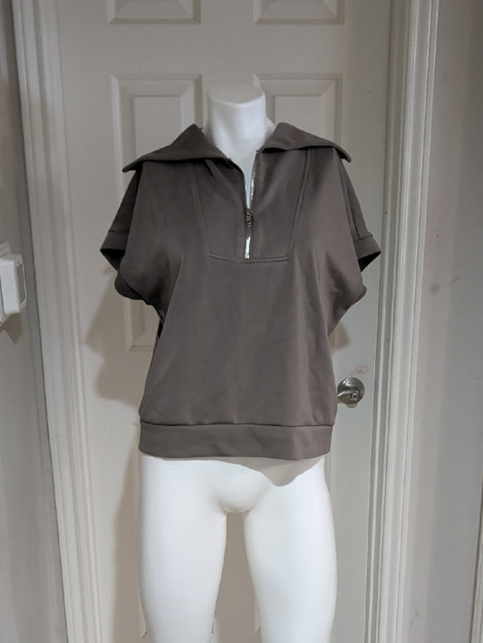 Women's Taupe Half-Zip Short Sleeve Collared Top Cropped Women's Large