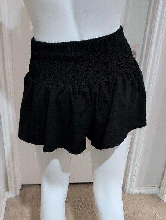 SHEIN Black High-Waist Smocked Waistband Women's Shorts Medium
