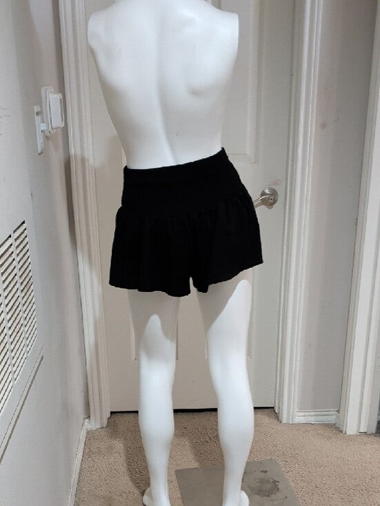 SHEIN Black High-Waist Smocked Waistband Women's Shorts Medium