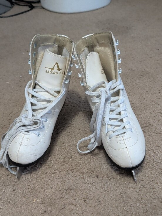 American White Figure Ice Skates with Silver Blades Women's 7