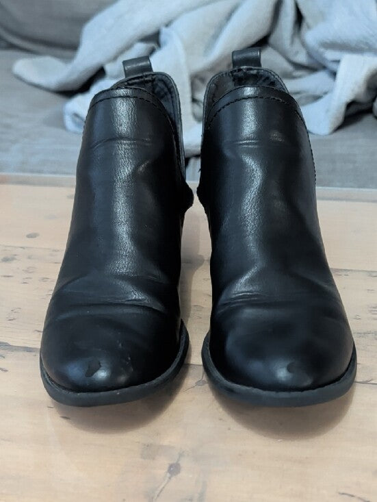Universal Thread Black Faux Leather Slip-On Mules 7.5