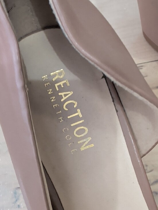 Kenneth Cole Blush Nude Pointed-Toe Wedge Pumps 8.5