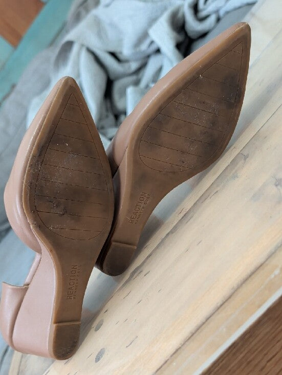 Kenneth Cole Blush Nude Pointed-Toe Wedge Pumps 8.5
