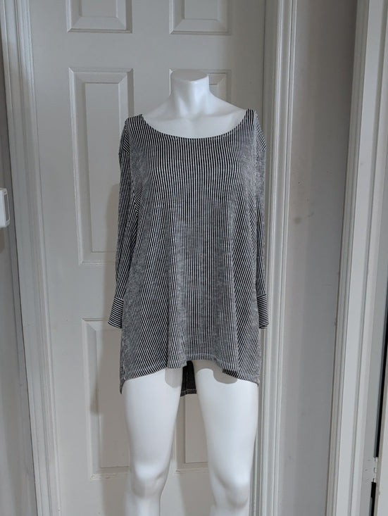 W5 Black & White Striped Blouse Women's 2X