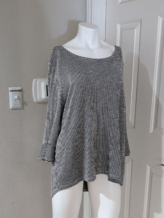 W5 Black & White Striped Blouse Women's 2X