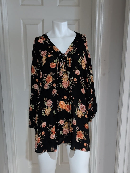 Rue 21 Black Floral Lace-Up Tunic Blouse Women's 4X