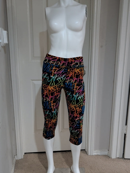 Women's Black Neon Power Graffiti Capri Leggings Medium