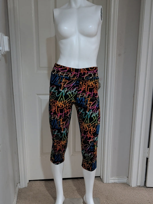 Women's Black Neon Power Graffiti Capri Leggings Medium