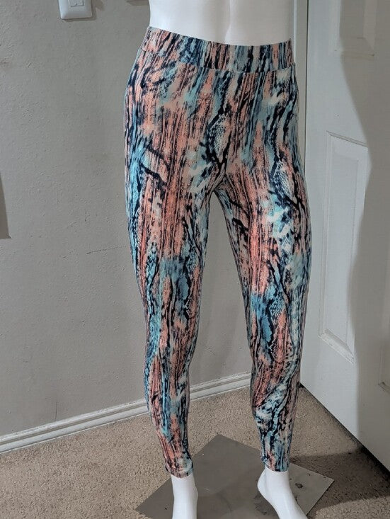 Madrag Women's Pink & Blue Snake Patterned Leggings - Medium
