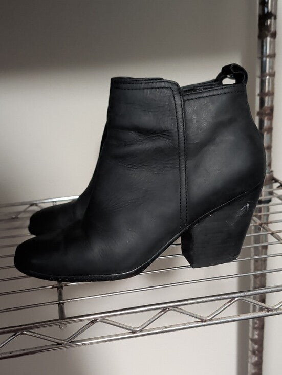 Cole Haan Black Leather Ankle Booties with Block Heel Women's 8.5