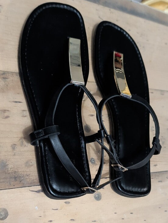 Time and Tru Black T-Strap Sandals with Gold Bar Women's 9