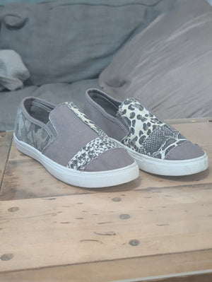 Cato Gray Canvas Slip-On Mules with Mixed Animal Print Panels Women's 9