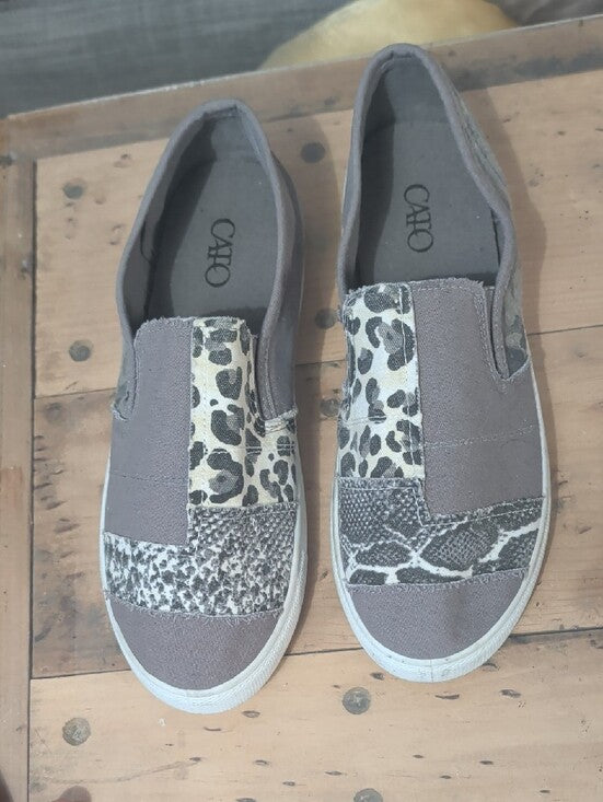 Cato Gray Canvas Slip-On Mules with Mixed Animal Print Panels Women's 9