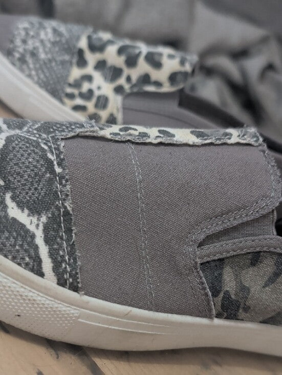 Cato Gray Canvas Slip-On Mules with Mixed Animal Print Panels Women's 9