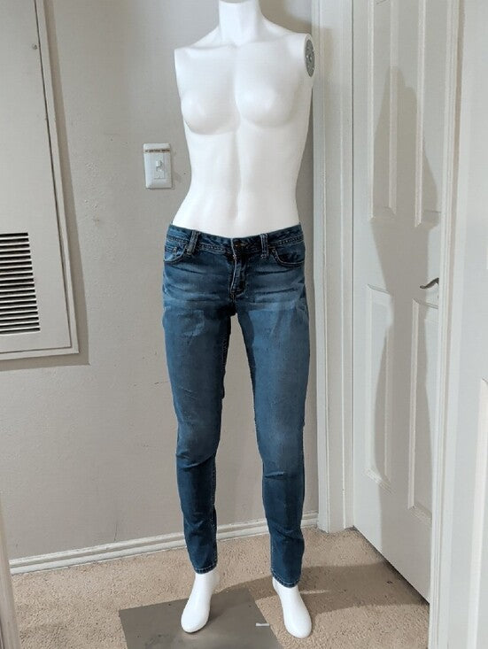 Retro No Boundaries Women's Skinny Jeans in Medium Blue Size 7 Y2K