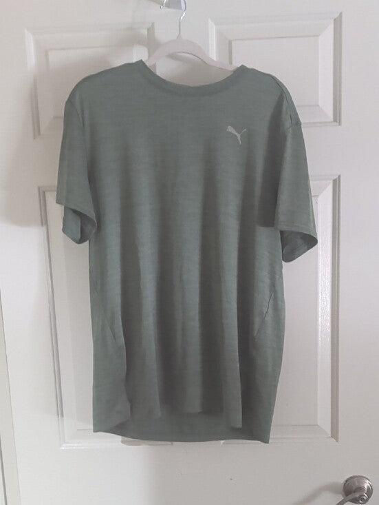 Puma Athletic Short-Sleeve Crew Tee in Sage Green Men's Large