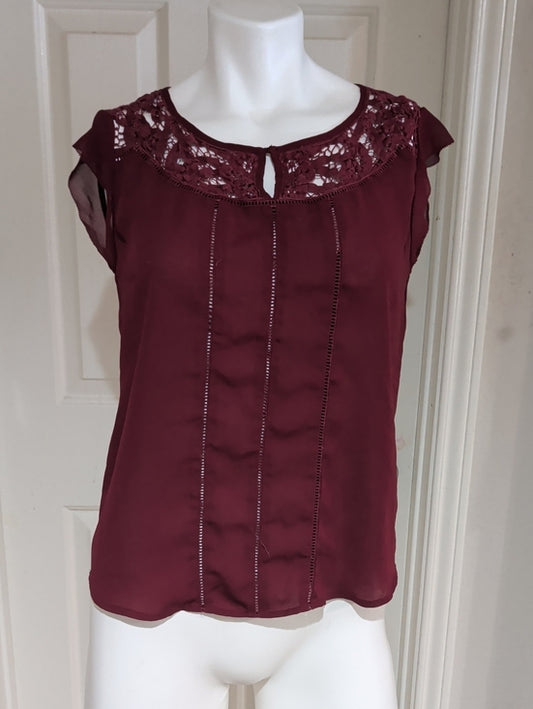 Ann Taylor Burgundy Lace Yoke Sleeveless Blouse Women's XS