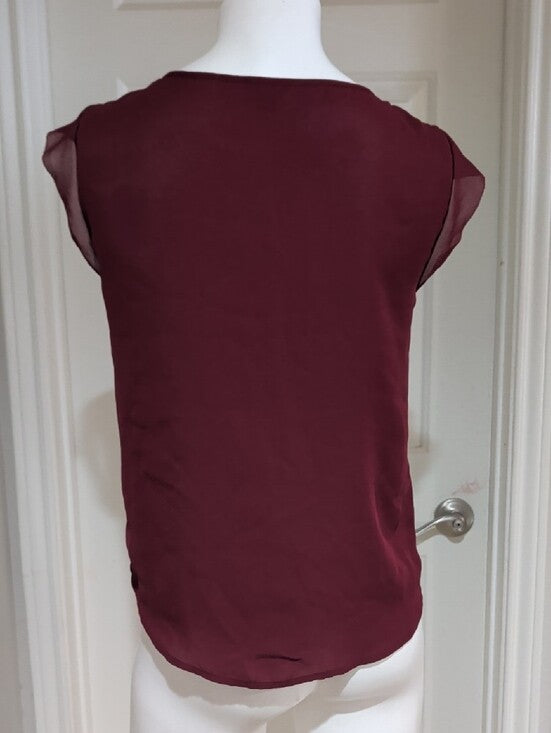 Ann Taylor Burgundy Lace Yoke Sleeveless Blouse Women's XS