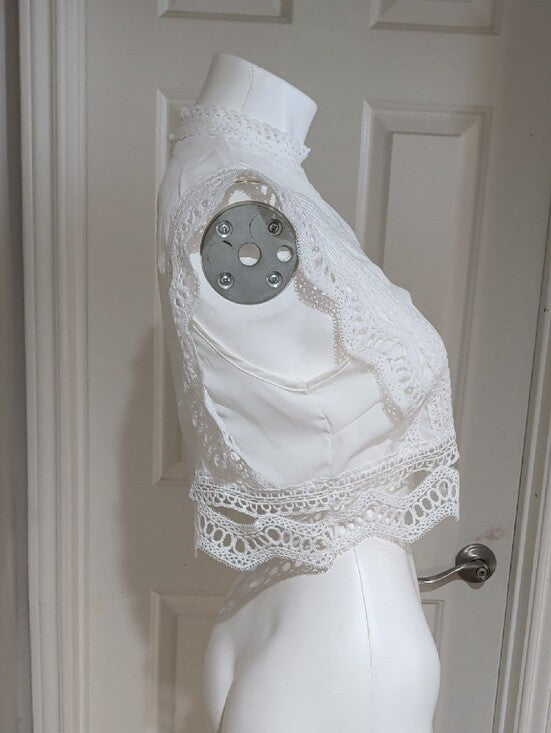 White Lace Crochet Cap Sleeve Cropped Top Women's Small